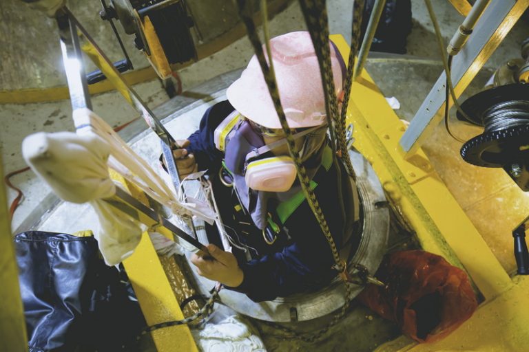 Sertifikasi K3 Petugas Penyelamat (Rescuer) Ruang Terbatas Blended by KEMNAKER RI