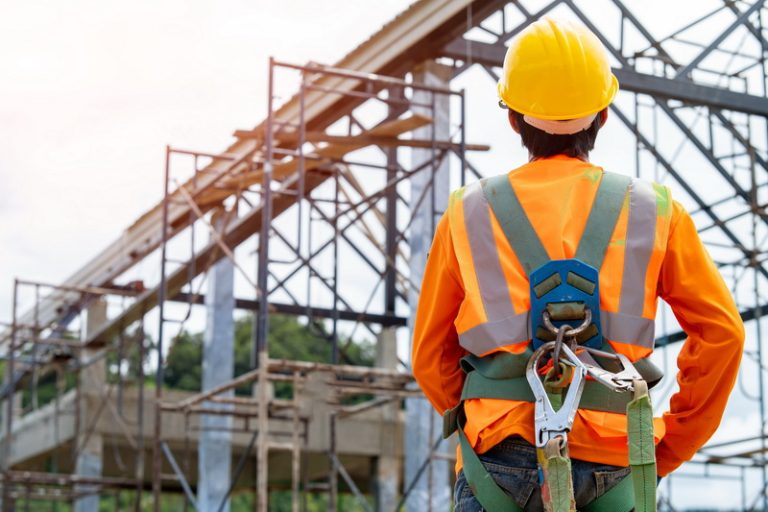 Pelatihan dan Sertifikasi Tenaga Kerja Bangunan Tinggi Tingkat (TKBT) Level II by KEMNAKER RI